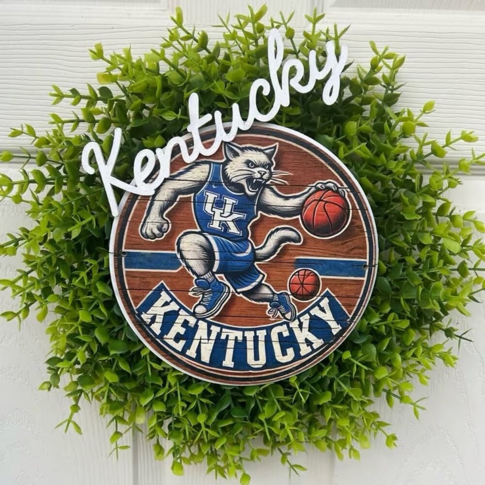 Kentucky Wildcats Artificial Wreath for Outdoors/Indoors “NEW” Go WILDCATS!
